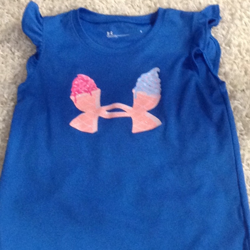 Girls under Armour t shirt
